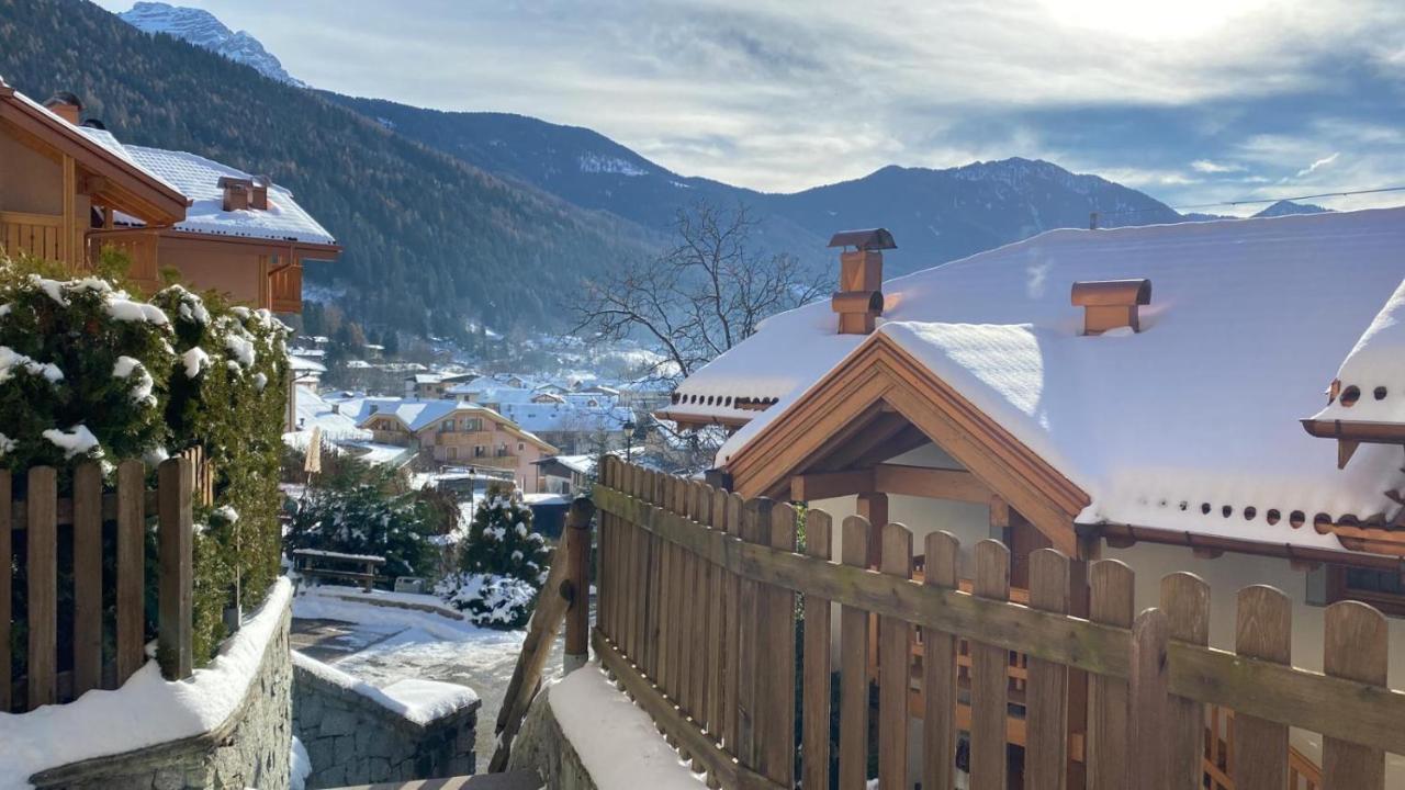 Le Balze Di Carisolo, Trilocale Con Giardino Apartment Bagian luar foto